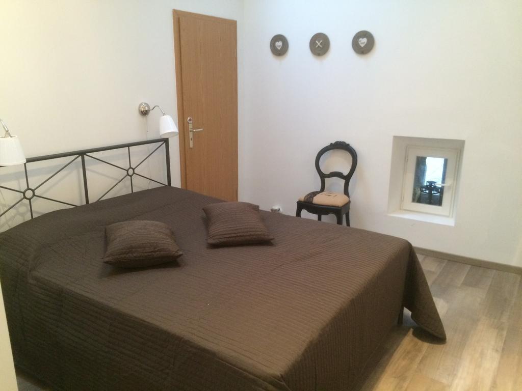 Gite Le Bol D'Air Puilly-et-Charbeaux Habitación foto